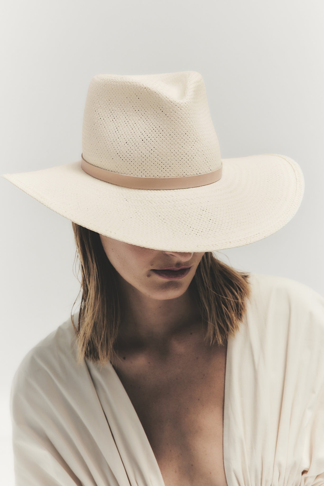 Sherman hat, Natural