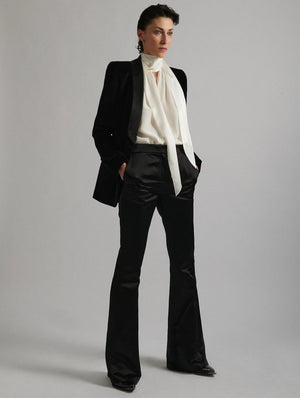 1615 BB black flares
