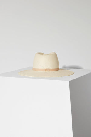 Sherman hat, Natural