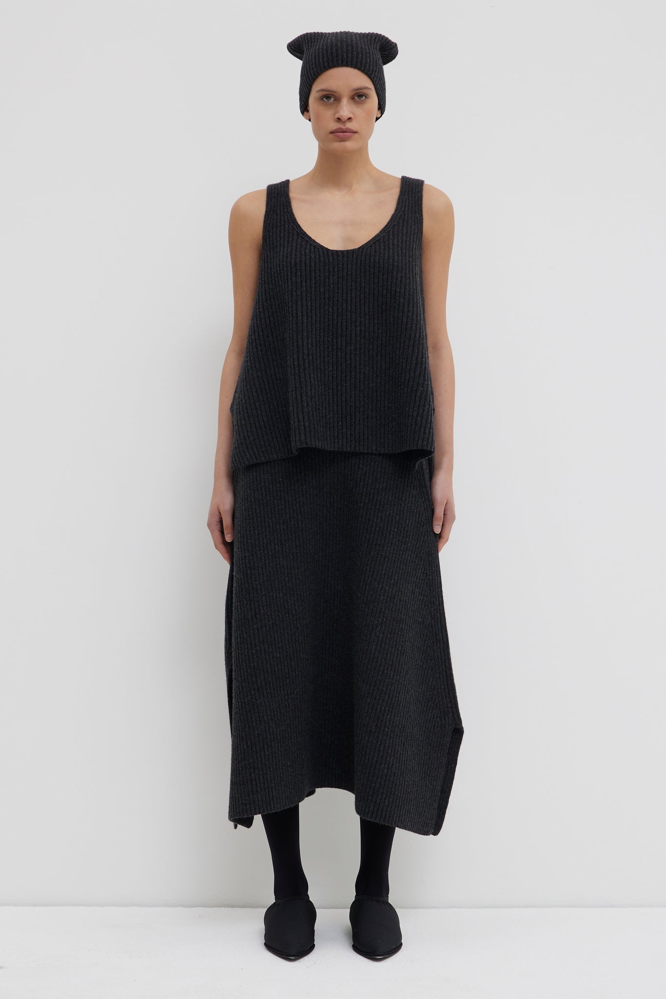 Klika asymmetric skirt