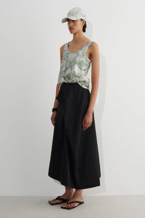 Takon tank, grey green peony