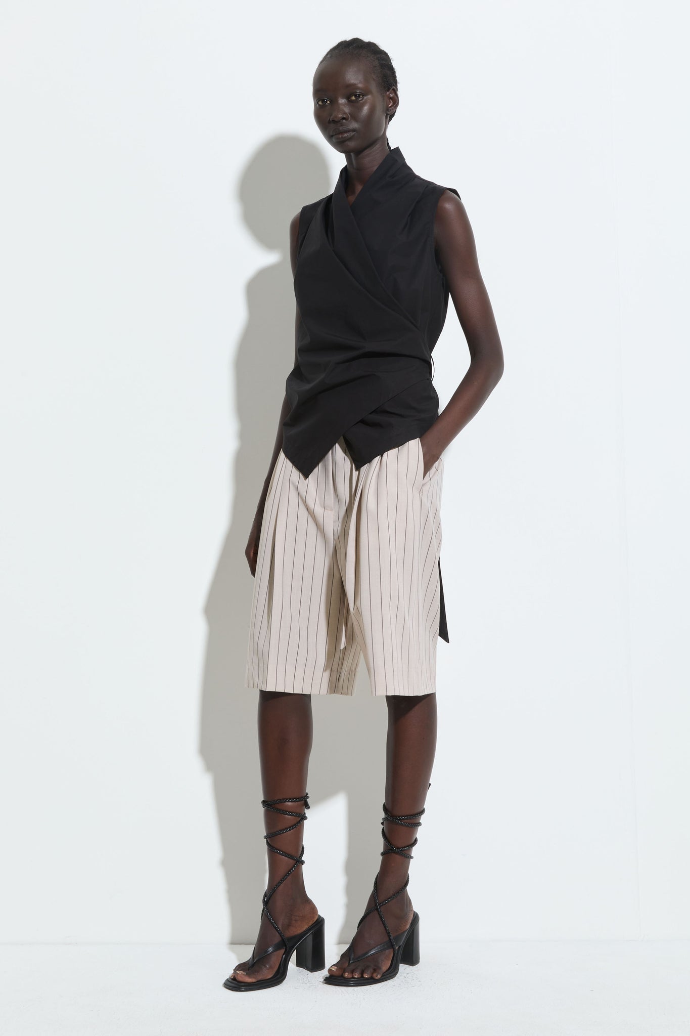 Tilayo drape top, Black