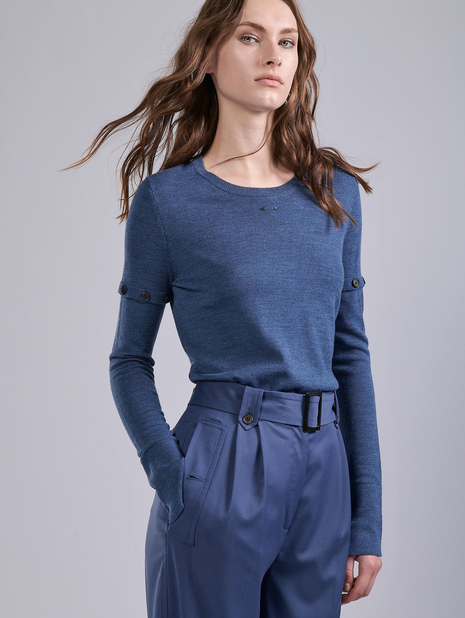 Blue knit w removable sleeves