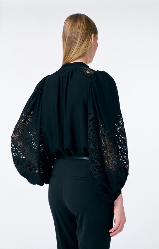 Bell blouse, Black