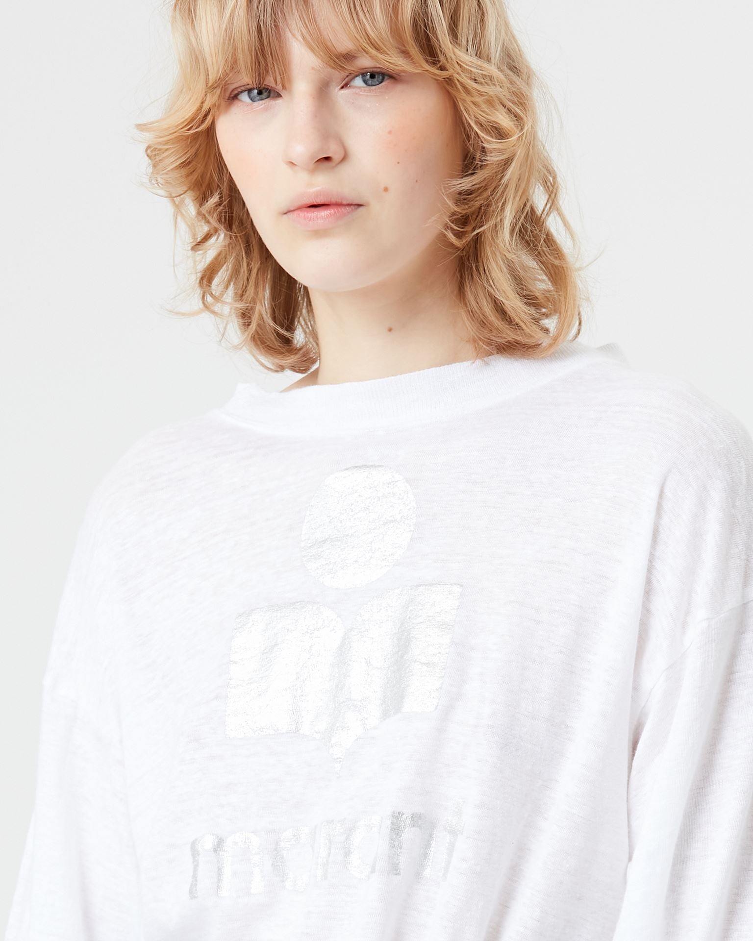 Klowia top, white (silver logo)